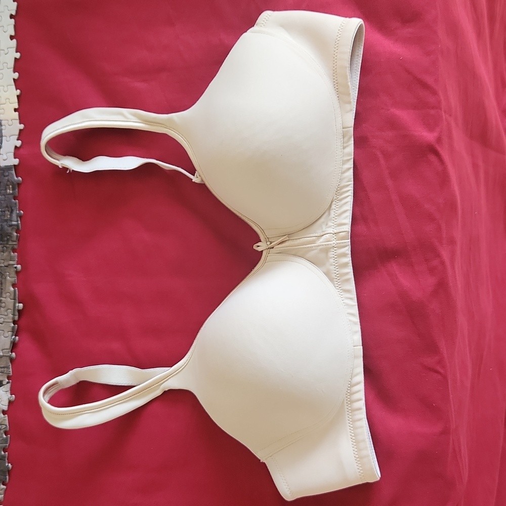 Vanity fair 36B lightly padded wire free bra Beige